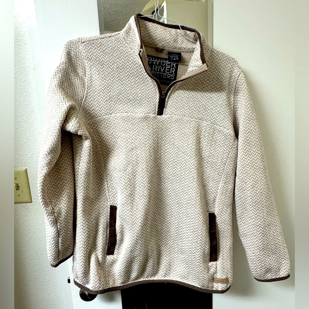 Powder River Pullover